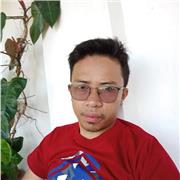 Professeur pour enseigner les cours profondis sur le commerce